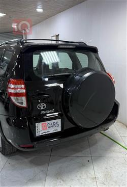 تۆیۆتا ڕاڤ 4